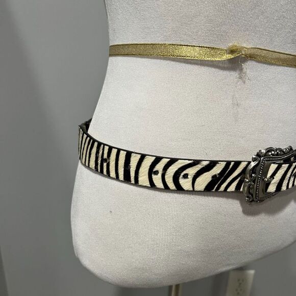 NWOT Topshop Zebra Haircalf Black White Silver-toned Buckle Leather Belt XS/S - Picture 4 of 11